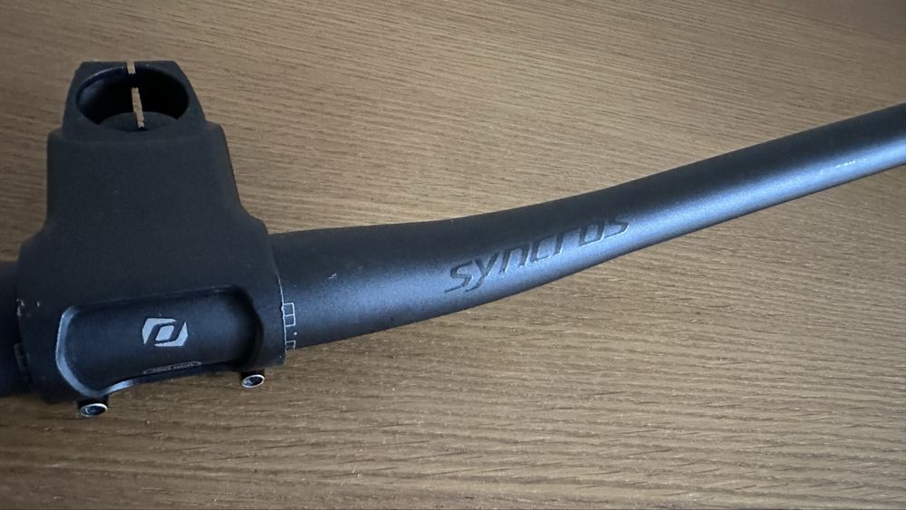 Guiador e avançado syncros