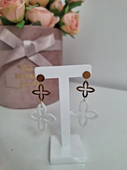 Kolczyki że stali szlachetnej