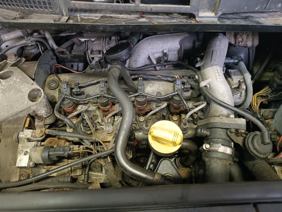 Renault Megane II Scenic 1.9 dCi silnik F9Q812