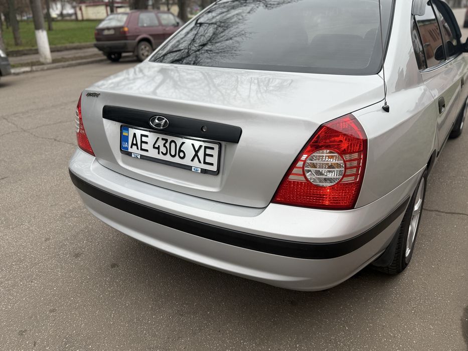 Hyundai Elantra в дуже гарному стані