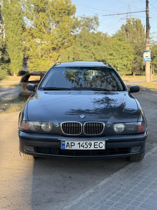 BMW e39. 2.8 Automat