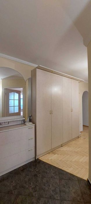 Трикімнатна квартира біля Порт-сіті для  6-8 осіб