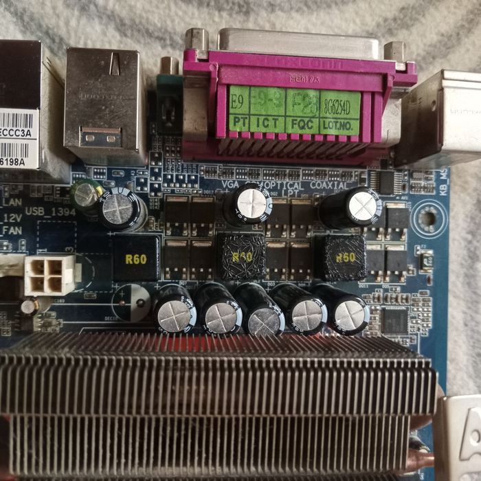 Продам материнську плату з процесором