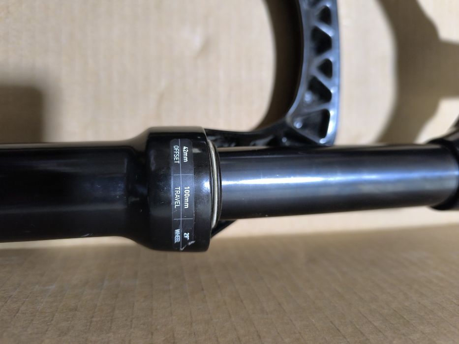 RockShox Judy Silver TK + avanço 
Suspensão RockShox Judy Silver