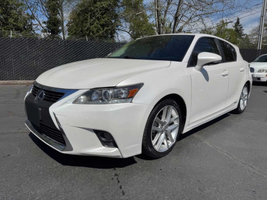 Lexus Ct 200H      2017