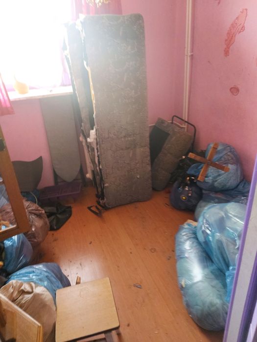 Opróżnianie Mieszkań Domów Strychów Piwnic Garaży Wywóz Gratów