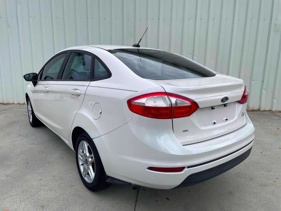 Ford Fiesta SE      2018