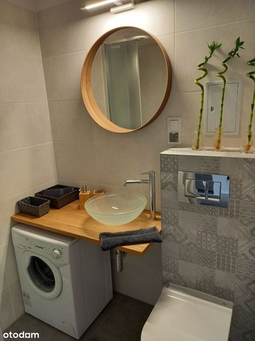 2 Pokoje 34 M²|Vis-A-Vis Ump|Balkon|Parking I Piwnica W Cenie|Zadbane