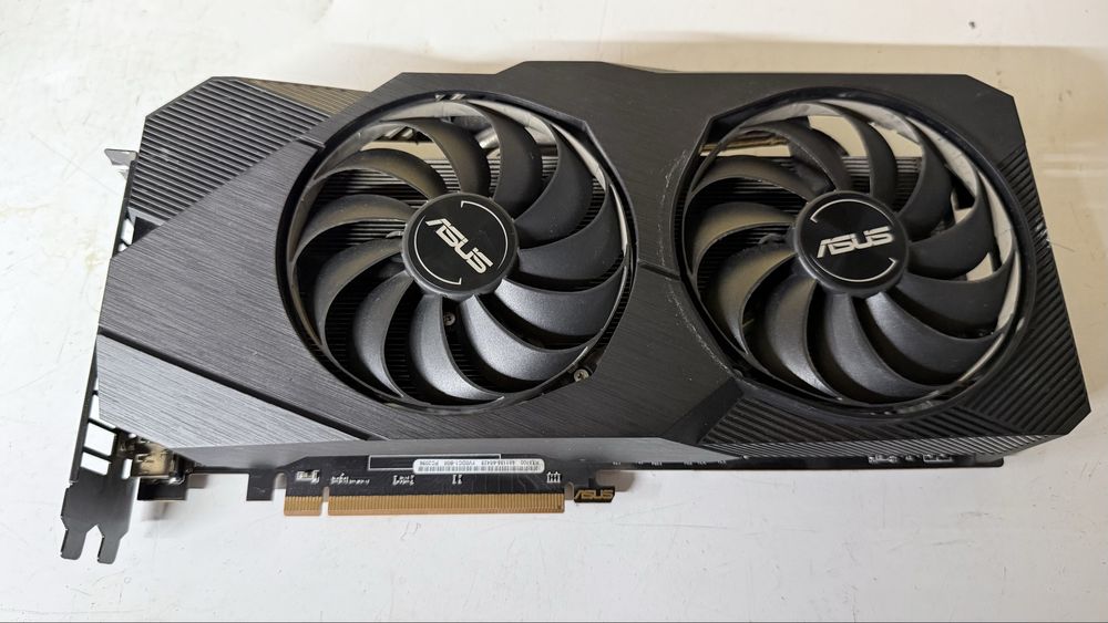 Karta graficzna Asus  Radeon 5700 EVO 8GB
