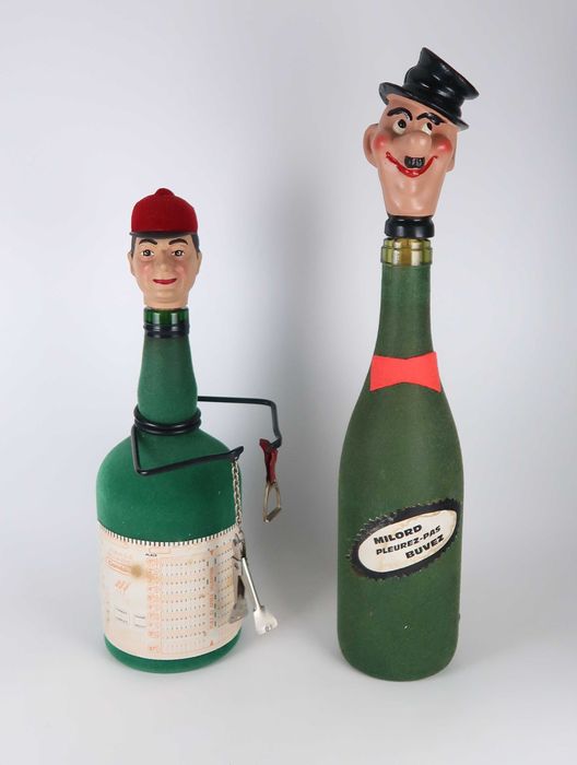 Duas Garrafas (vazias) de licor Vintage com tampa de cerâmica