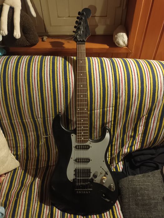Vester Stratocaster modificada