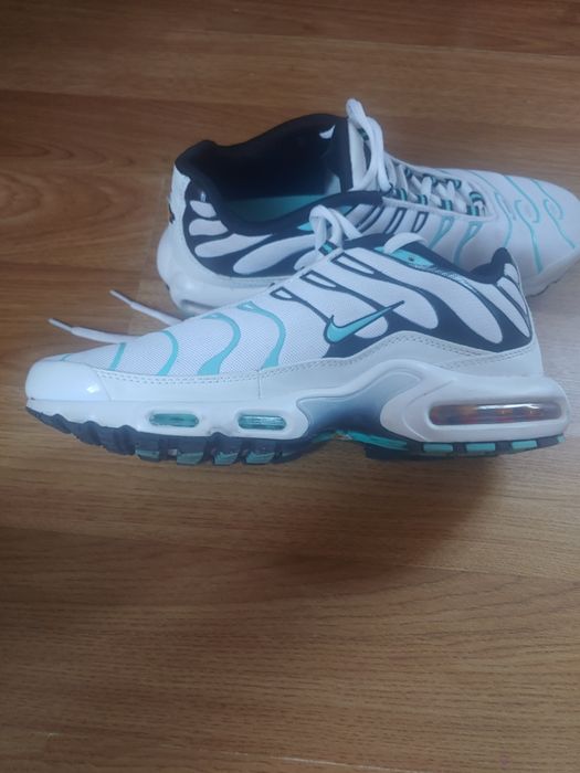 Кроссівки  найк ))