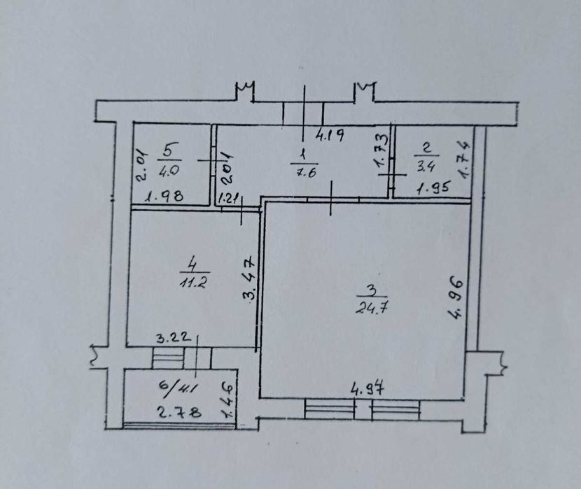 Простора однокімнатна квартира з євроремонтом, меблями та технікою