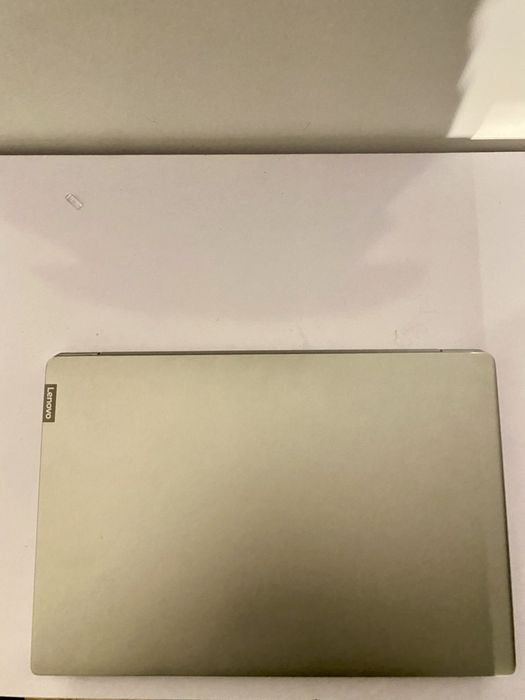 Lenovo ideapad 330S