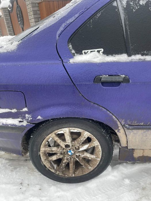 Продам бмв е36 1.8 бензин 1995