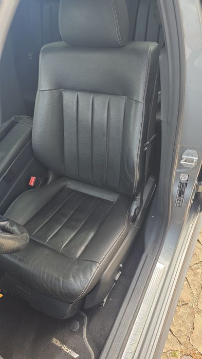 Mercedes E300 Bluetec Hybrid — photo 4