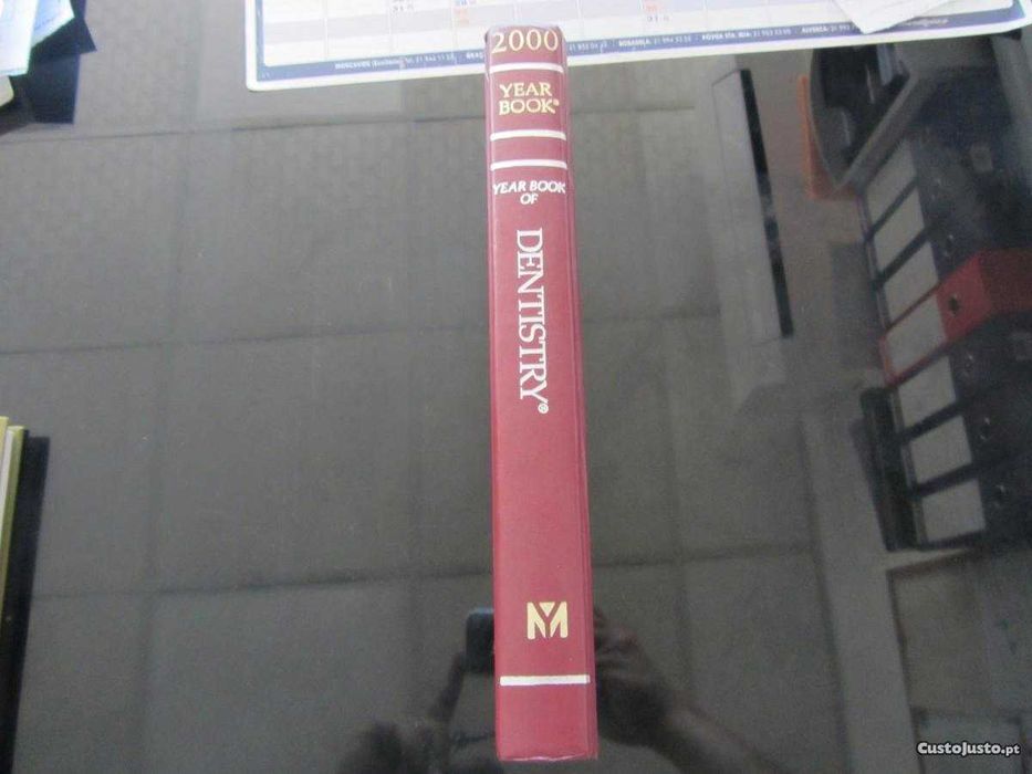 Livro Year Book of Dentistry 2000, de Kenneth L.Zakariasen