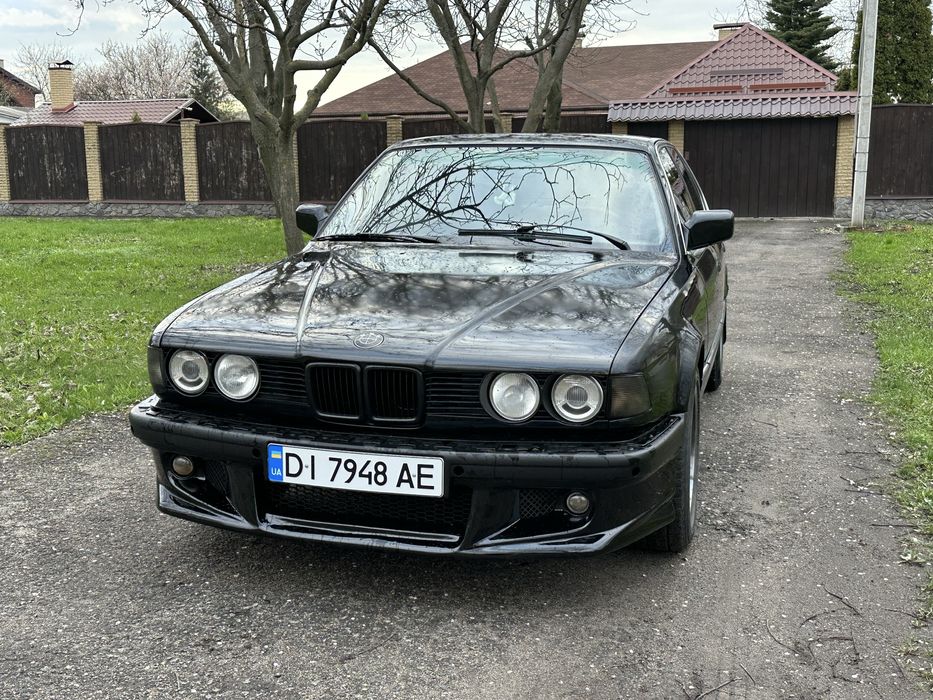 BMW  e32  7 series