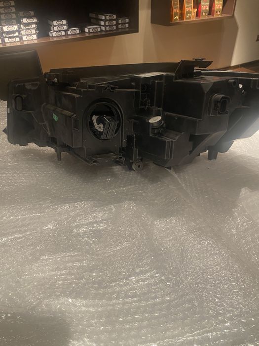 Ótica dianteira do lado direito