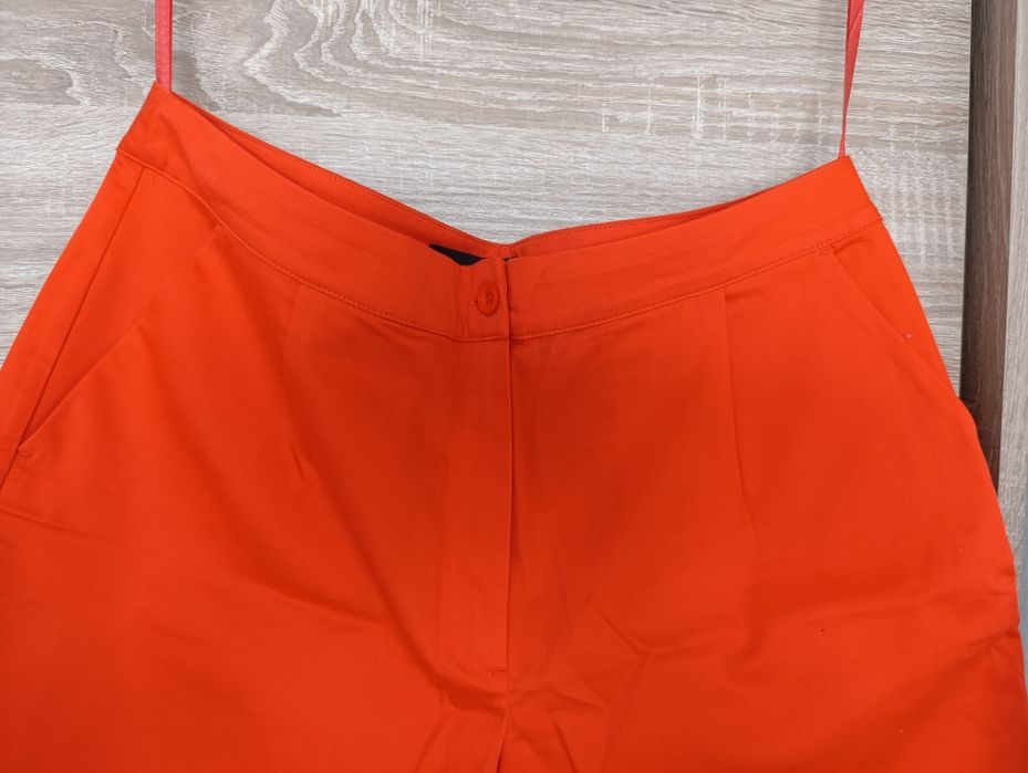 Eleganckie,wizytowe spodenki damskie krótkie. A. Bonprix. Nowe