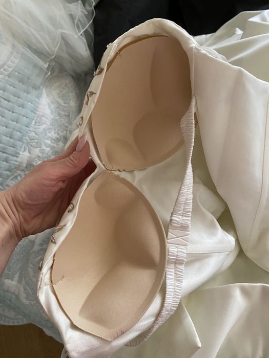 Брендова весільна сукня Maggie sottero зі шлейфом
