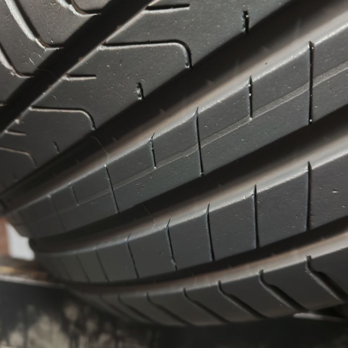 225/45/18 Sprzedam komplet opon letnich Pirelli