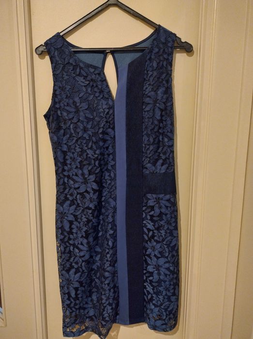 Vestido de Renda Azul