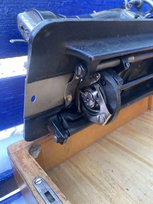 Швейна машинка Подолка