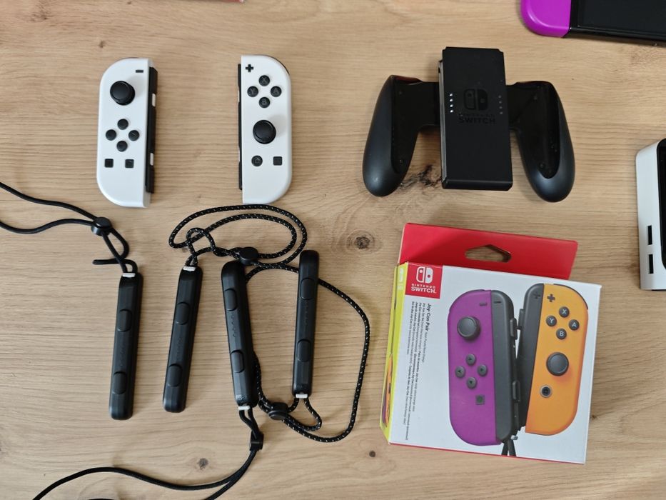 Nintendo Switch Oled + karta 256 GB