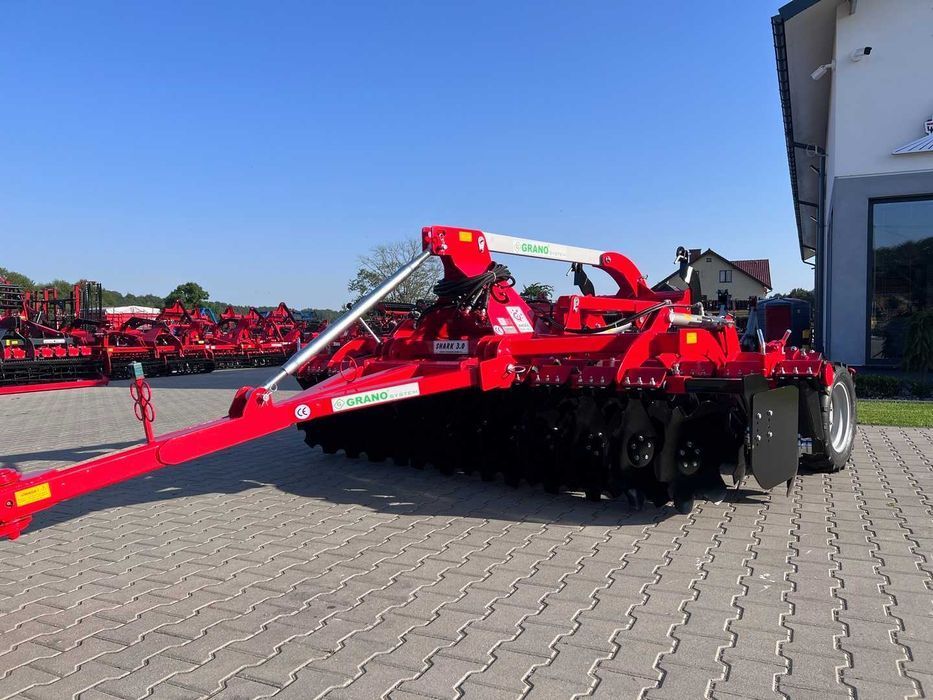 Agregat talerzowy półzawieszany oponowy SHOP Grano System 3/2,5/2,7 m