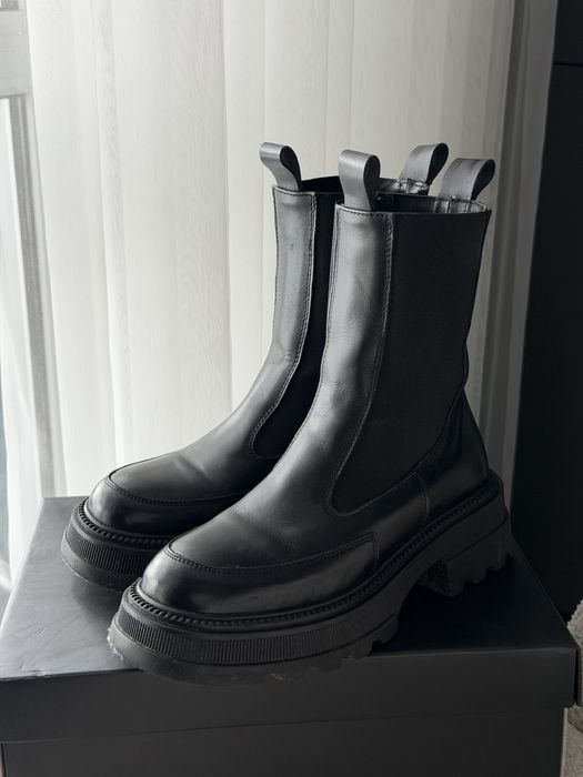 Боти шкіряні (стан ідеальний)