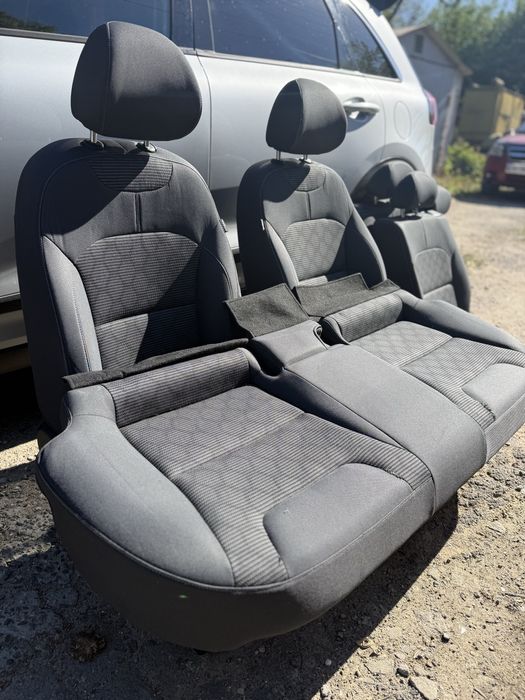 Продам салон Kia Niro