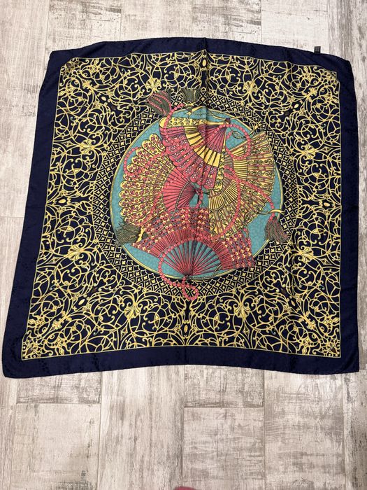 Оригінальна шовкова хустина від hermes, loewe, dior