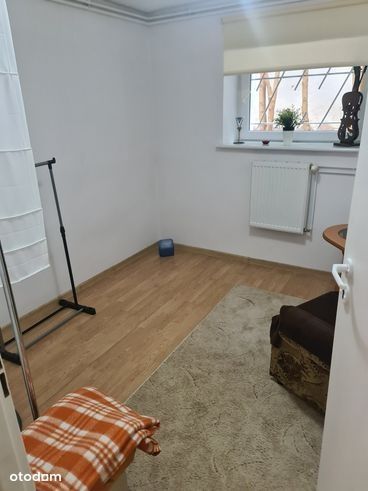 Duża kawalerka z garderobą 
| '