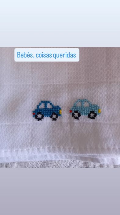 Fraldas de pano 100% algodão, duplo, bordadas a  mão a ponto de cruz