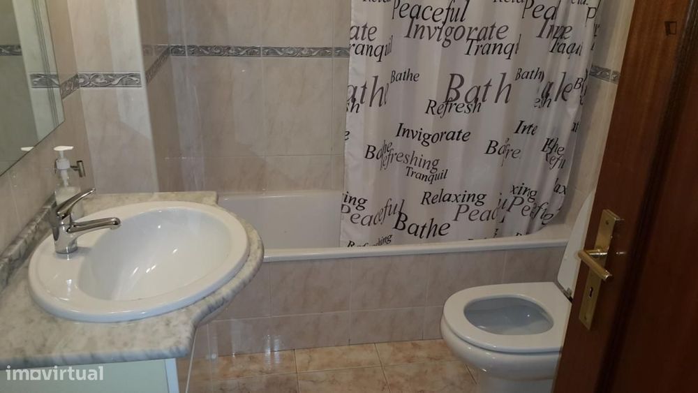 Apartamento com 2 quartos - localizado em Madalena Porto