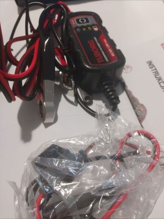 Automatyczna ładowarka do akumulatorów
kwasowych żelowych otowiowych