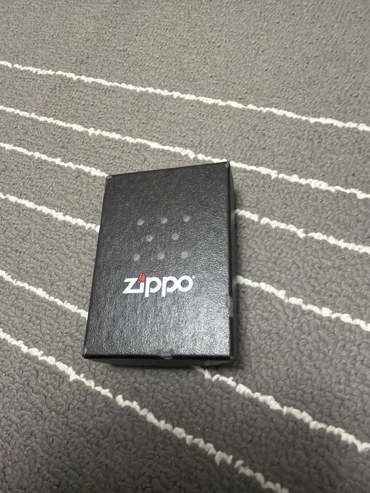 Isqueiro zippo novo