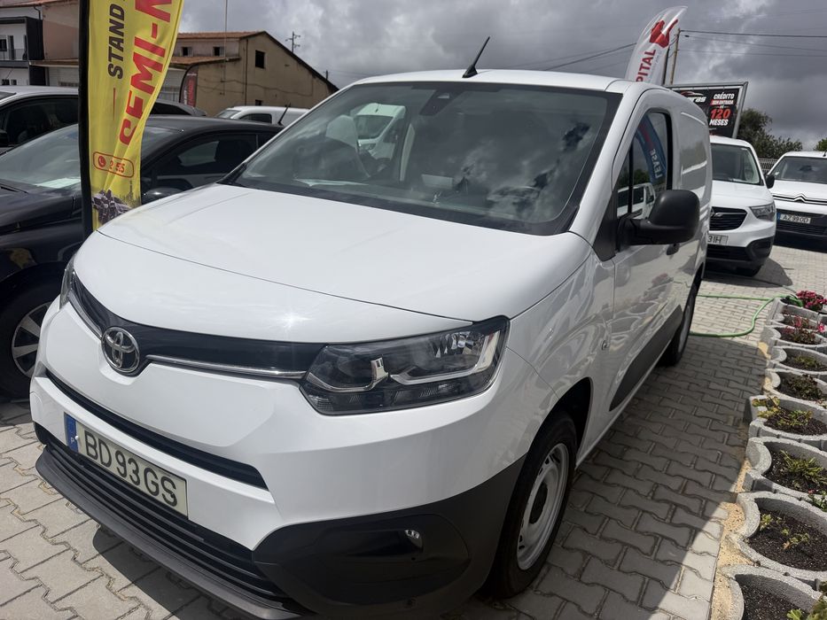 Toyota Proace City 1.5 hdi Exclusive Nacional Iva no preço