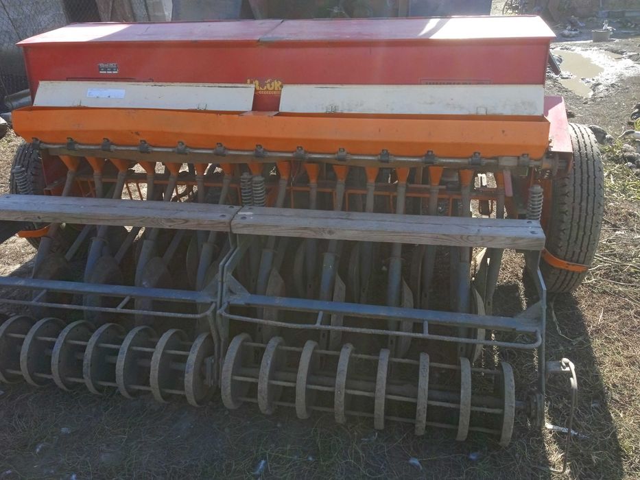Продам зернову сівалку дискову