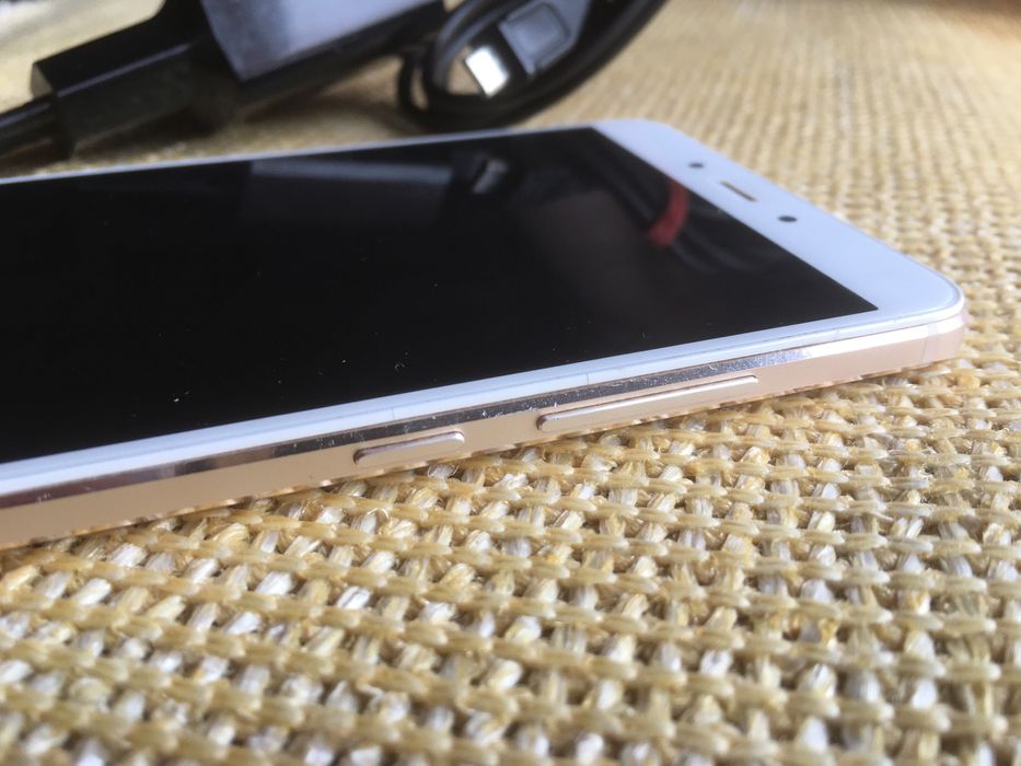 смартфон Xiaomi Redmi Note 4 gold 3/32