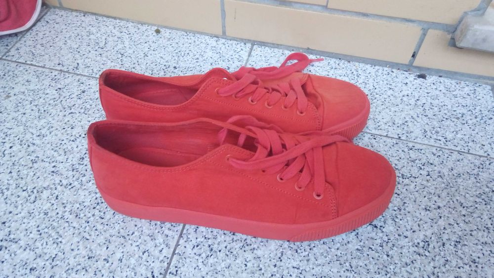 Sapatilhas vermelhas 39