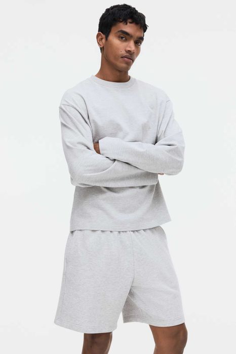 Шорти у чорному та сірому кольорі трьохнитка Regular Fit H&M - Знижка