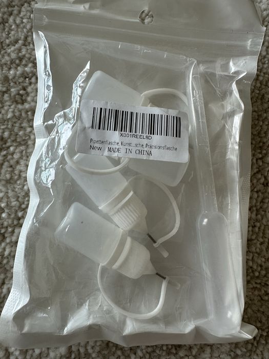 Garrafas de conta-gotas para cola