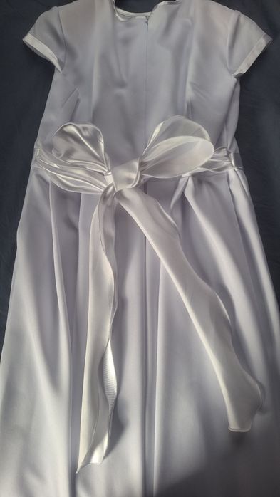 Alba komunijna dla dziewczynki