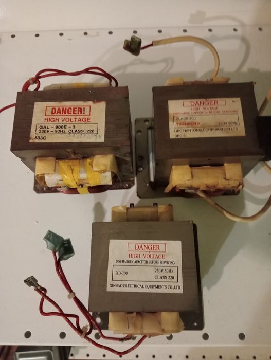 Трансформатор микроволновки.