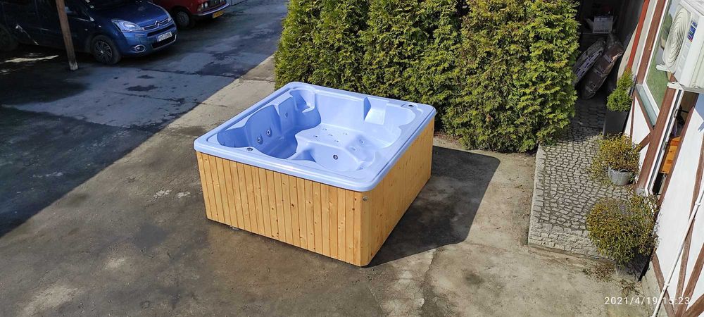 Komfortowe jacuzzi 6-osobowe – relaks w ogrodzie przez cały rok od producenta balia basen