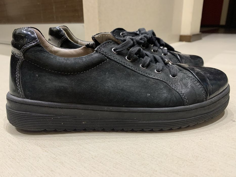 Czarne skórzane buty Lasocki rozmiar 36