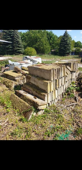 Kraweżniki Kraweżnik. 100cm x 28cm x 15cm.