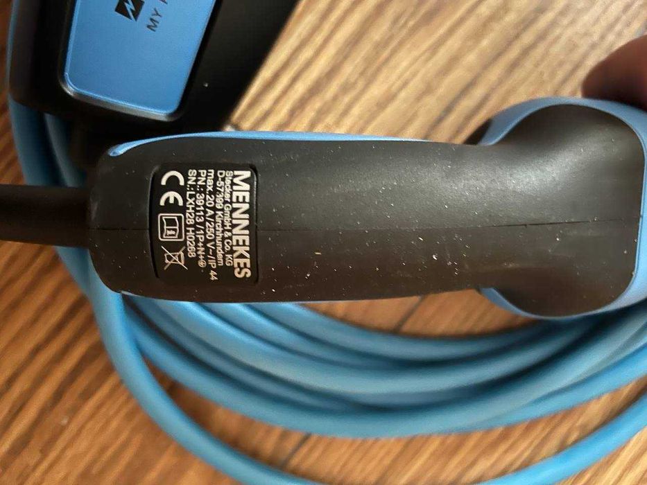 Зарядний пристрій MENNEKES  MAZDA CX-60 CX-30